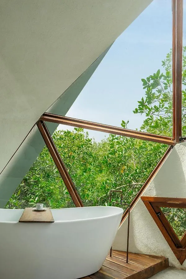 Mamasan Treehouses & Cabins Tulum