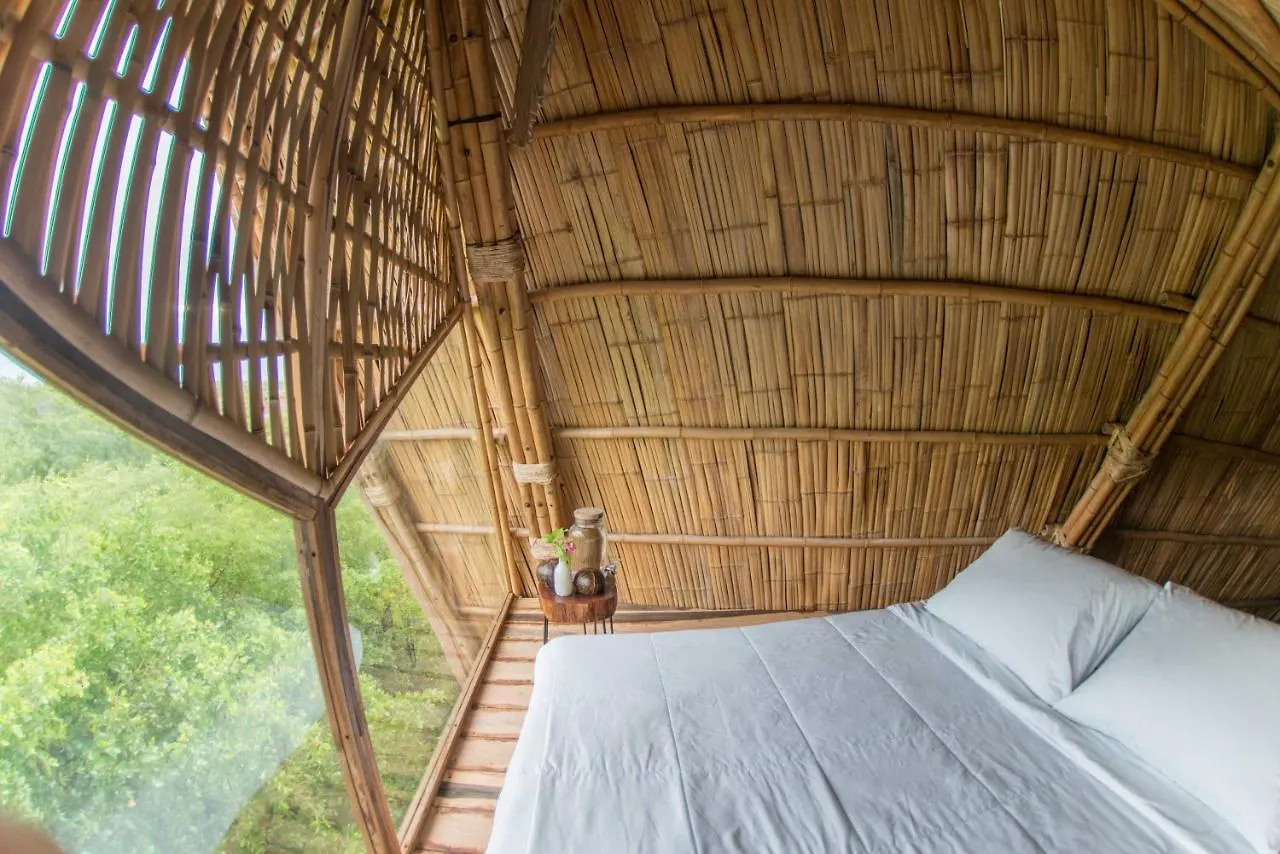 Mamasan Treehouses & Cabins Tulum