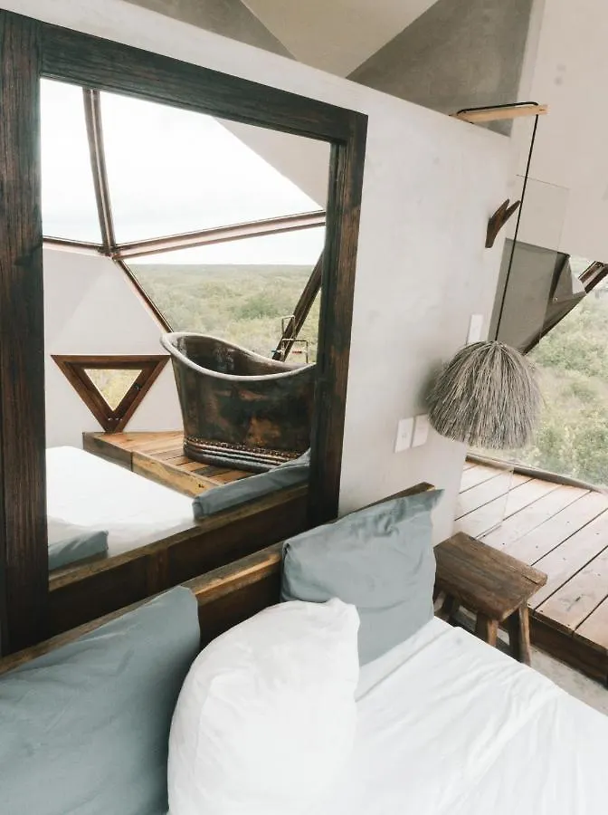 Mamasan Treehouses & Cabins Tulum Pueblo 4*,